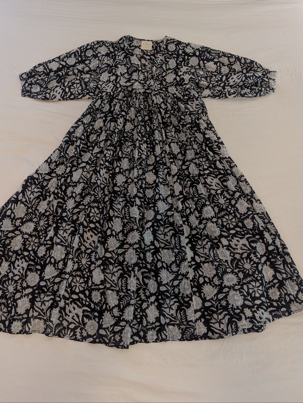 Guadalupe Anthropologie Anuka Black White Midi Dress Bohemian Hippie Floral Sz S - Picture 13 of 16